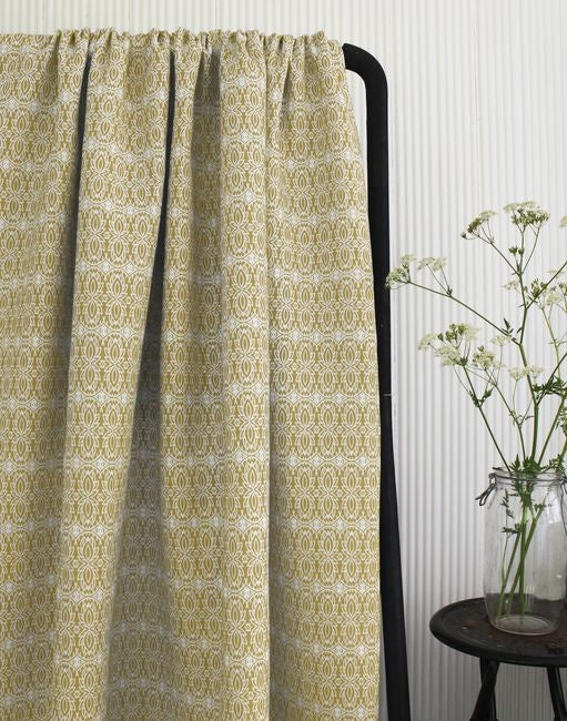 Kjersti Dijon - White linen fabric, Yellow abstract print