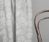Erleen INV Greige Clay - Curtain fabric with Grey and botanical print