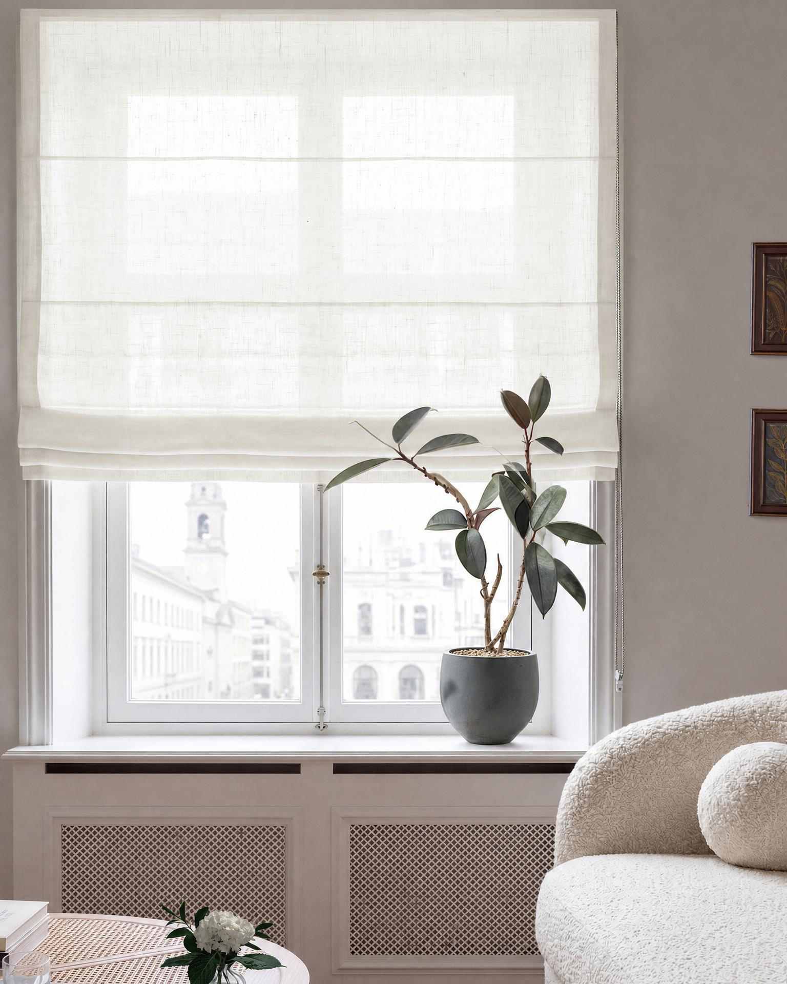 Off-white Roman blind. Made of soft pre-washed 100% Linen fabric - Lupe Off White