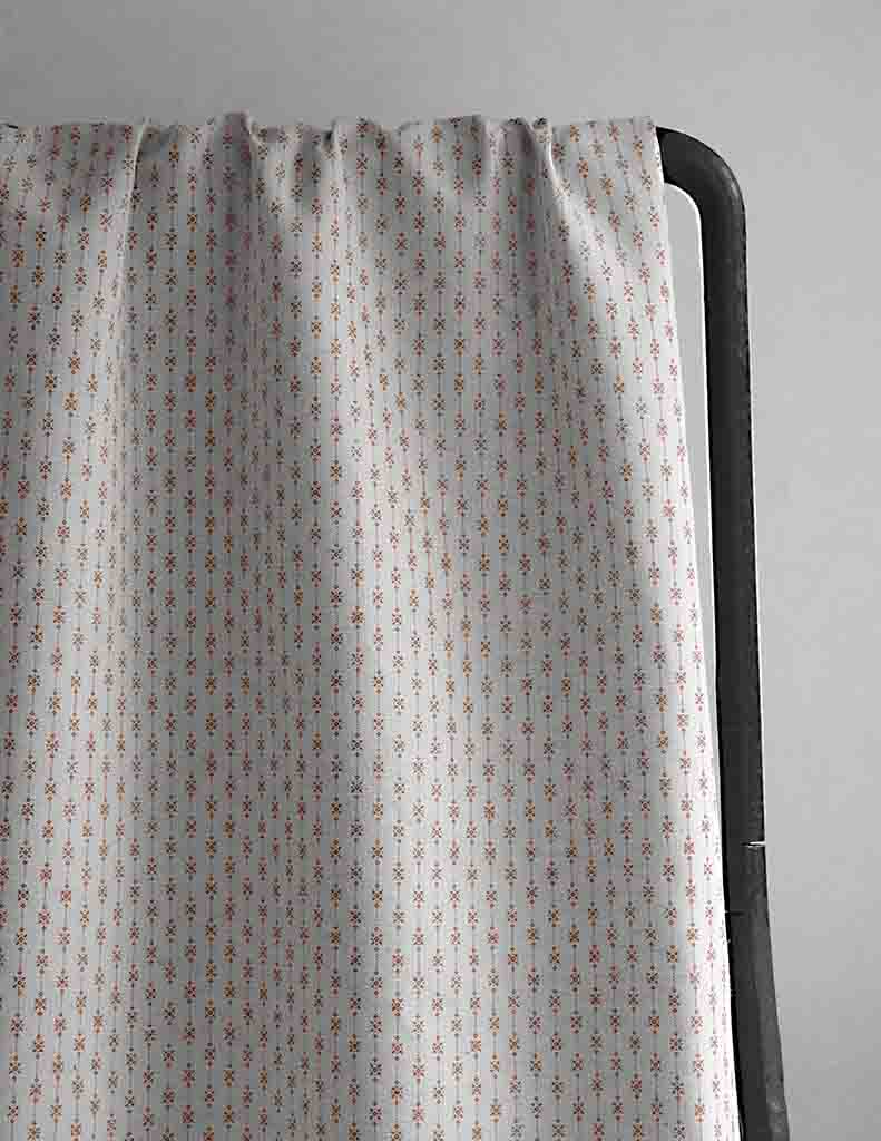 Nikolet Terracotta - Curtain fabric, classic Orange pattern