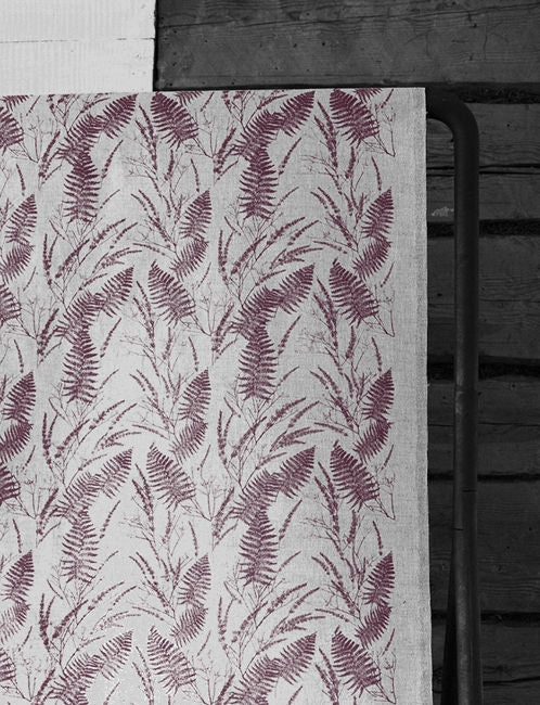 Fernia Wine - Fabric for curtains with Red pattern
