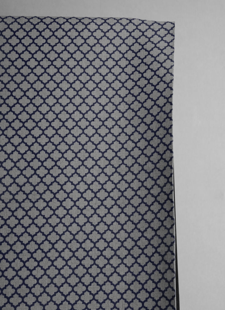 Jonna Deep Blue - Curtain fabric, dark blue moroccan clover pattern
