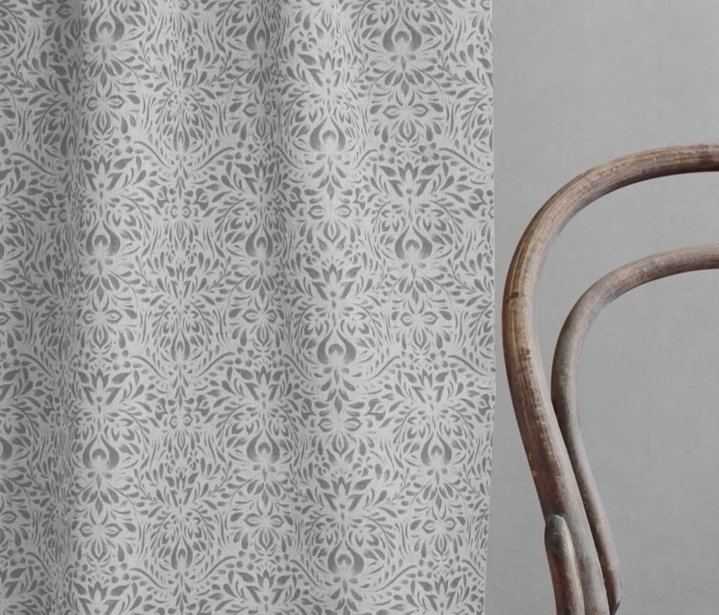 Jasmi Greige - Curtain fabric with Grey abstract print