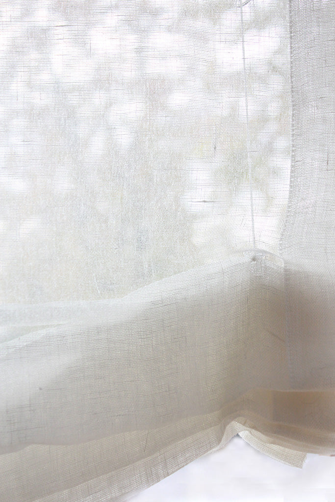 Close-Up Relaxed Blind - 100% linen fabric