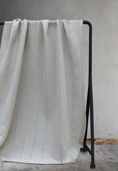 Ronja Sky - Natural fabric with light blue stripes